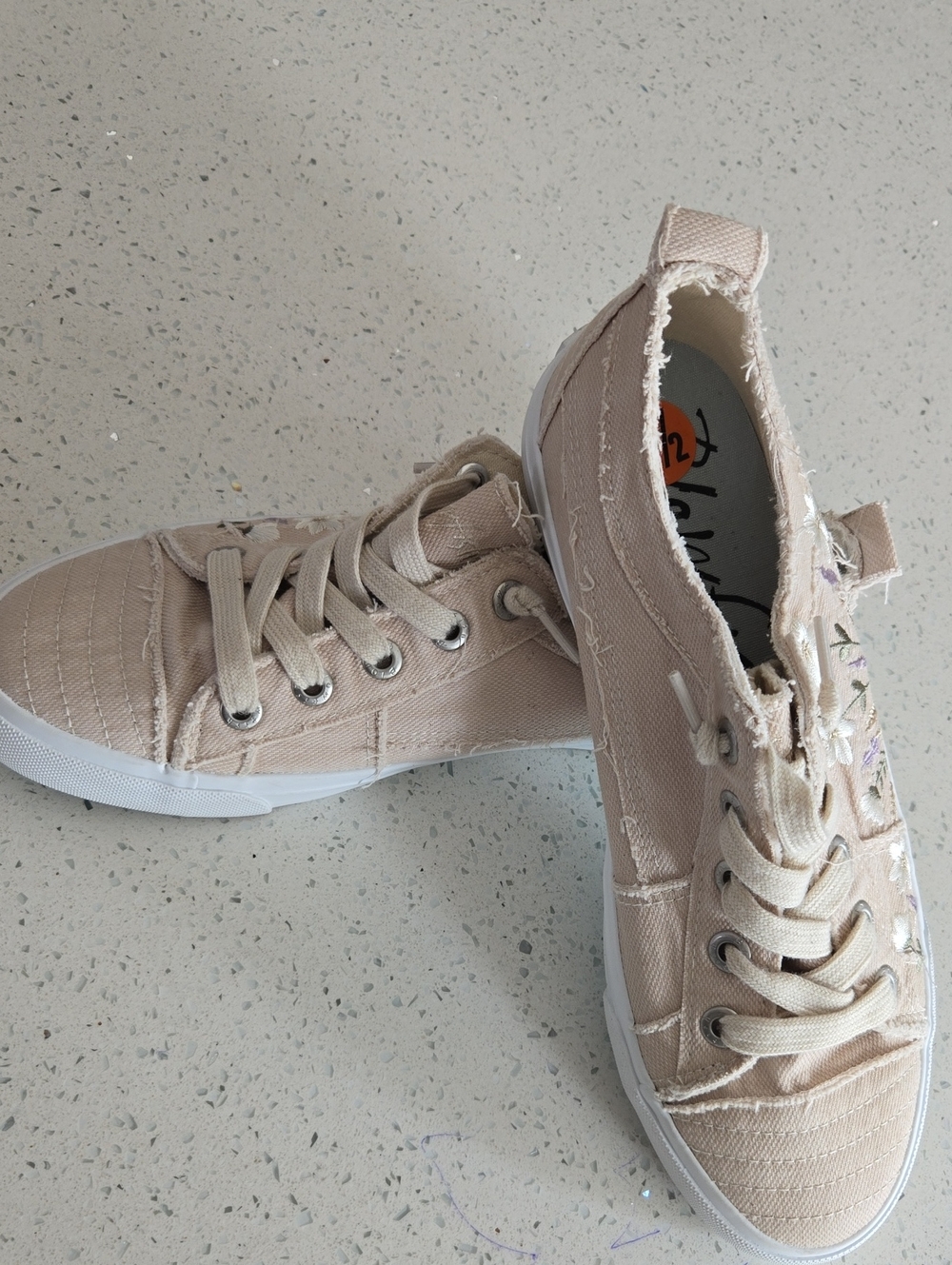 Blowfish Beige Canvas Low-Top Lace-Up Sneakers